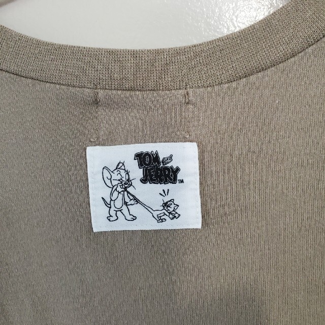 トム&ジェリー　キッズTシャツ キッズ/ベビー/マタニティのキッズ服男の子用(90cm~)(Tシャツ/カットソー)の商品写真