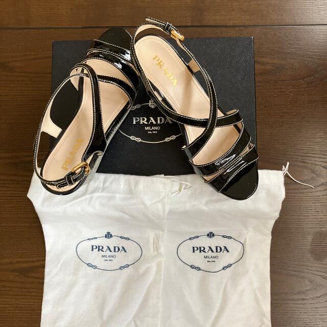 PRADA(プラダ)の美品　PRADA サンダル レディースの靴/シューズ(サンダル)の商品写真