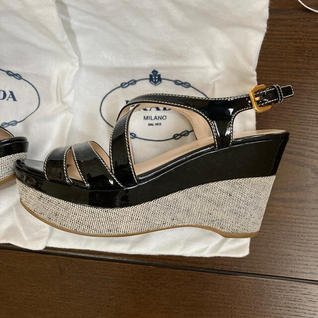 PRADA(プラダ)の美品　PRADA サンダル レディースの靴/シューズ(サンダル)の商品写真