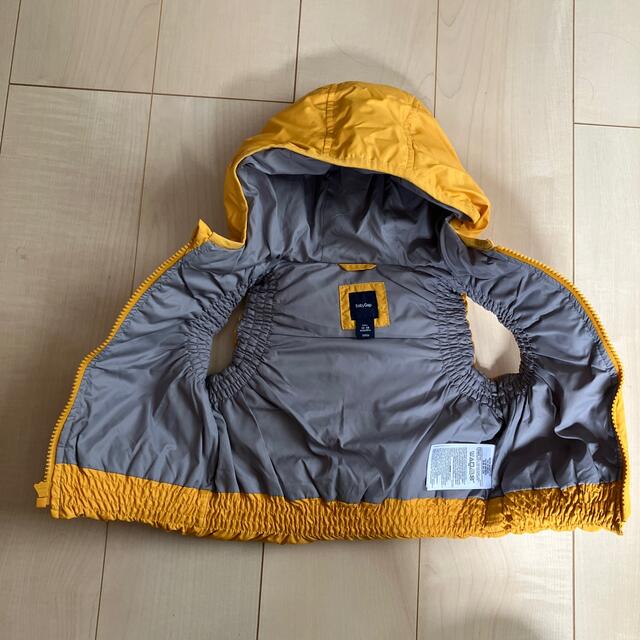 babyGAP(ベビーギャップ)のダウンベスト　80 キッズ/ベビー/マタニティのベビー服(~85cm)(ジャケット/コート)の商品写真