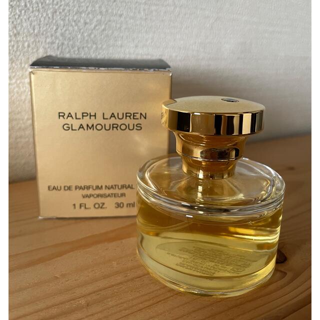 Ralph Lauren(ラルフローレン)のラルフローレン【グラマラス　GLAMOROUS 】 30ml コスメ/美容の香水(香水(女性用))の商品写真