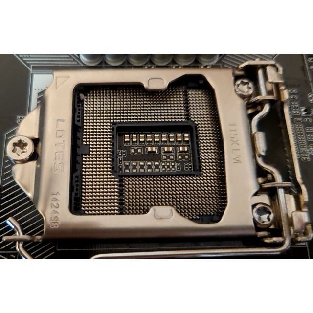 アイテム Intel Core I7 4790・マザーボード・メモリ・クーラーセット 