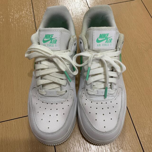 靴/シューズNIKE AIR FORCE 1 ’07  エア フォース 1 ’07