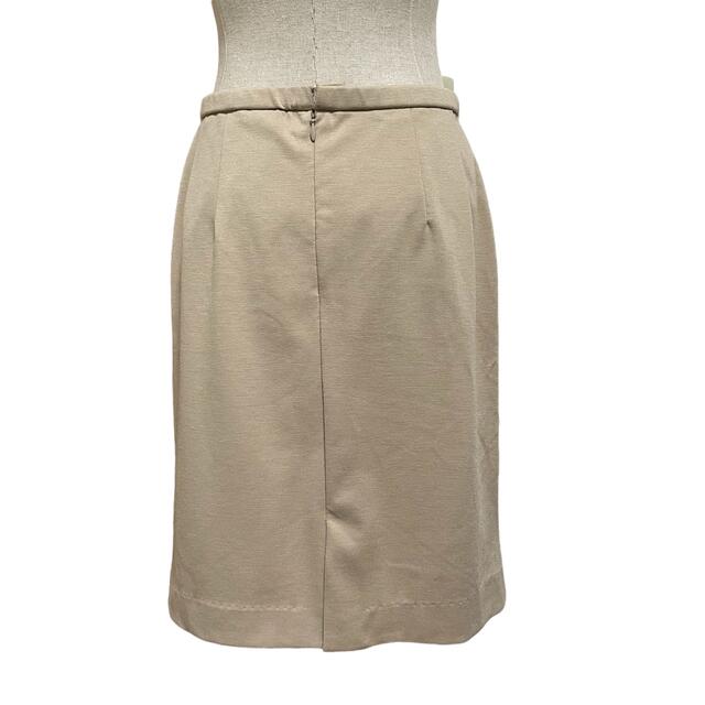 新品タグ付き　全日本婦人子供服工業組合連合会　フレアスカート　ベージュ　11号 レディースのスカート(ひざ丈スカート)の商品写真