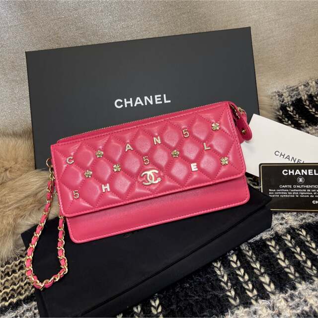 レア》CHANEL長財布-