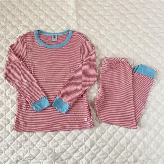 プチバトー(PETIT BATEAU)のプチバトー  長袖  パジャマ  6ans(パジャマ)