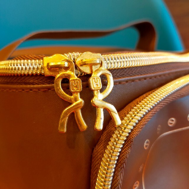 【美品】ロベルタディカメリーノ レディースのバッグ(ハンドバッグ)の商品写真