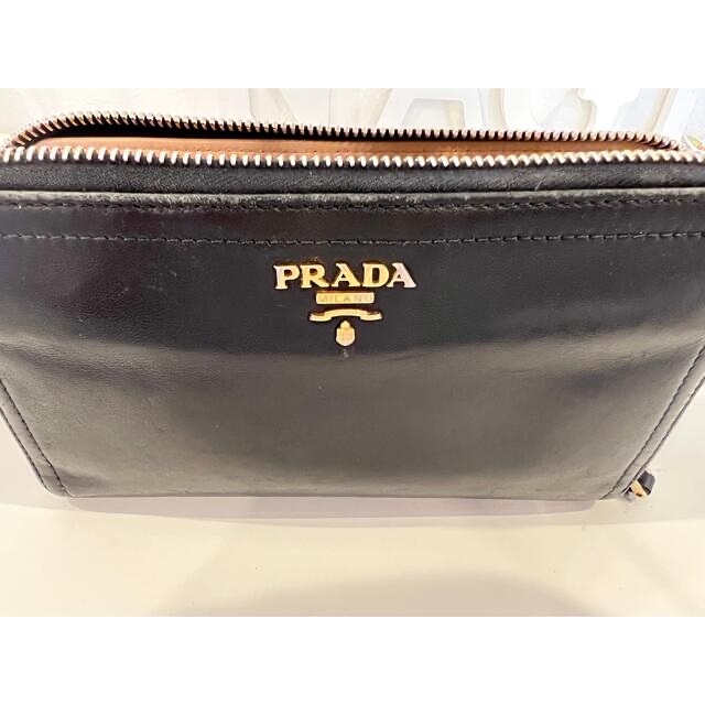 PRADA(プラダ)の【値下げ】PRADA 財布　黒 レディースのファッション小物(財布)の商品写真