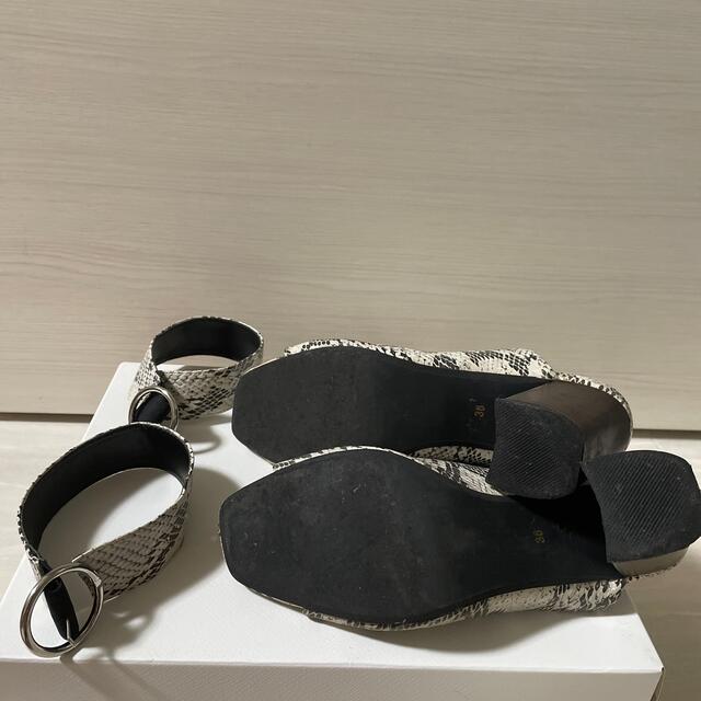 MURUA(ムルーア)のMURUA パイソン柄チャンキーヒール レディースの靴/シューズ(ハイヒール/パンプス)の商品写真