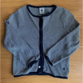 プチバトー(PETIT BATEAU)の【美品】プチバトー　ミラレカーディガン　ネイビー24m/86cm(カーディガン/ボレロ)