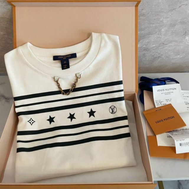 LOUIS VUITTON - ルイヴィトン スターダストTシャツの通販 by うから