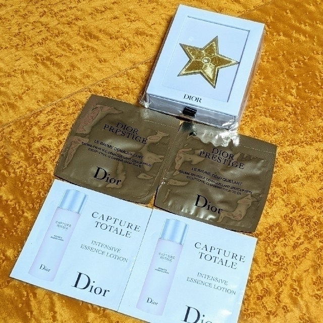 Dior(ディオール)のDior ノベルティ 非売品 スターブローチ♥おまけ付き！ エンタメ/ホビーのコレクション(ノベルティグッズ)の商品写真