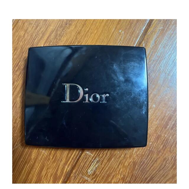 Dior(ディオール)のディオール　トリオブリックパレット　トリプルブルーム コスメ/美容のベースメイク/化粧品(アイシャドウ)の商品写真