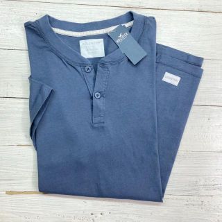 ホリスター(Hollister)の新品【メンズM】★ホリスター★ボタン付き！ヘンリーネック半袖Tシャツ/紺(Tシャツ/カットソー(半袖/袖なし))