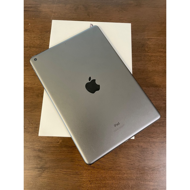 使用浅 美品 Apple iPad 第9世代 10.2型 Wi-Fi オマケ多数 | www