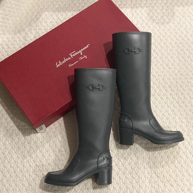 レインブーツ Ferragamo