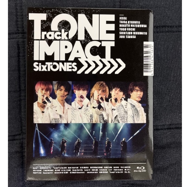 SixTONES TrackONE IMPACT 初回盤 Blu-ray エンタメ/ホビーのDVD/ブルーレイ(アイドル)の商品写真