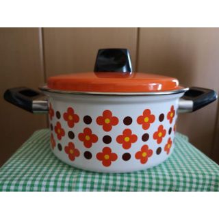 未使用品　昭和レトロ　ホーロー鍋(鍋/フライパン)