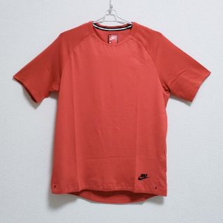 ナイキ(NIKE)の【新品】NIKEのテックパックTシャツ！(Tシャツ/カットソー(半袖/袖なし))