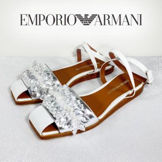 エンポリオアルマーニ(Emporio Armani)のエンポリオ アルマーニ ビジュー ミュール アンクルストラップ フラットサンダル(サンダル)