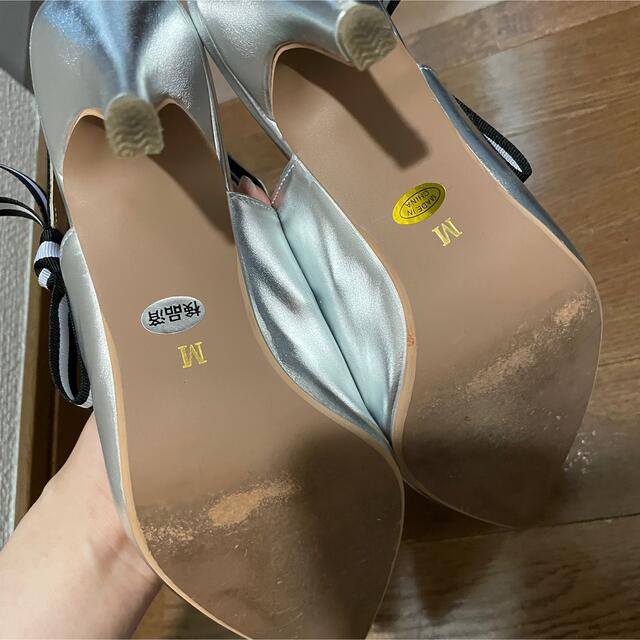 リボン ピンヒール シルバー パンプス レディースの靴/シューズ(ハイヒール/パンプス)の商品写真