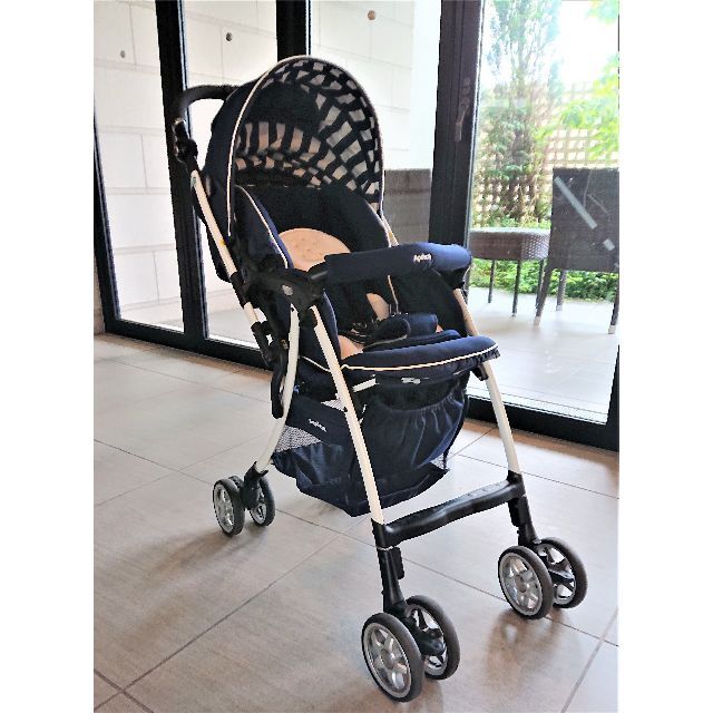【使用回数わずかの美品！】アップリカ　ラクーナビッテ