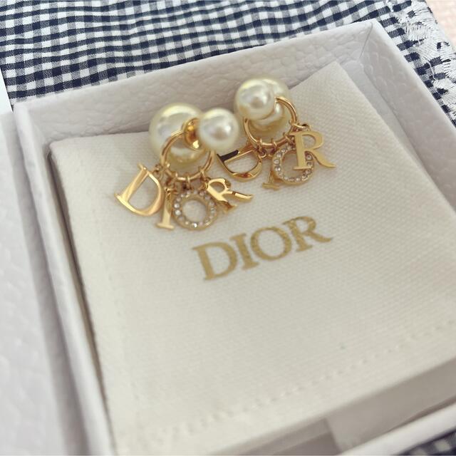 2万で即決できませんでしょうか☆美品☆Dior ディオール TRIBALES ピアス パール ゴールド