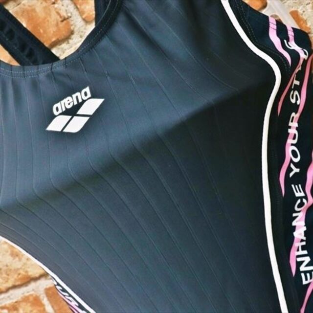 arena(アリーナ)の未使用品 arena アリーナ 競泳水着 細見えピンク ハイレグ M レディースの水着/浴衣(水着)の商品写真