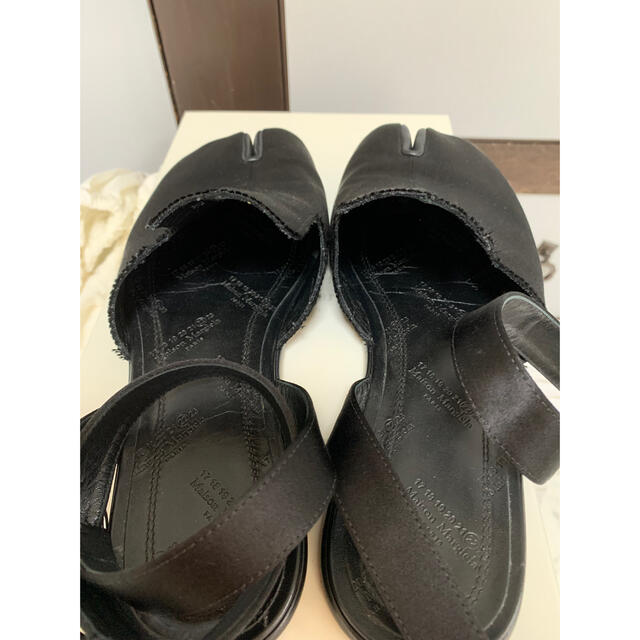 Maison Martin Margiela(マルタンマルジェラ)の美品Maison Margiela  Tabi  Strap Ballerina レディースの靴/シューズ(バレエシューズ)の商品写真