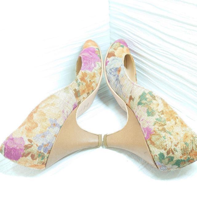 DIANA(ダイアナ)の在庫大処分セール ダイアナ DIANA パンプス 花柄 ポインテッドトゥ レディースの靴/シューズ(ハイヒール/パンプス)の商品写真