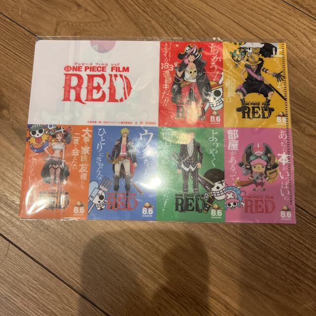 ONE PIECE(ワンピース)のワンピース　ラゾーナ川崎　クリアファイル　RED エンタメ/ホビーのアニメグッズ(クリアファイル)の商品写真