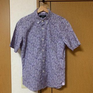 コムサイズム(COMME CA ISM)のコムサ　半袖シャツ　花柄(ポロシャツ)