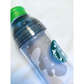 スターバックスコーヒー(Starbucks Coffee)のスターバックス　シェイカーウォーターボトルグリーン&ブラック443ml 新品(タンブラー)