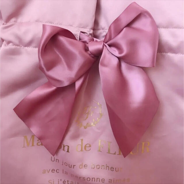 Maison de FLEUR(メゾンドフルール)のMaison de FLEUR ダブルリボントートバッグ  ピンク レディースのバッグ(トートバッグ)の商品写真