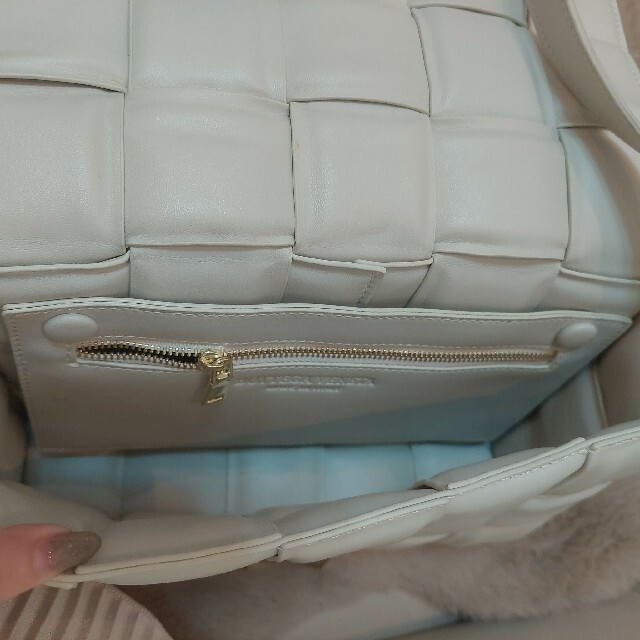 【専用】キルティングバッグ　パデッドカセット レディースのバッグ(ハンドバッグ)の商品写真