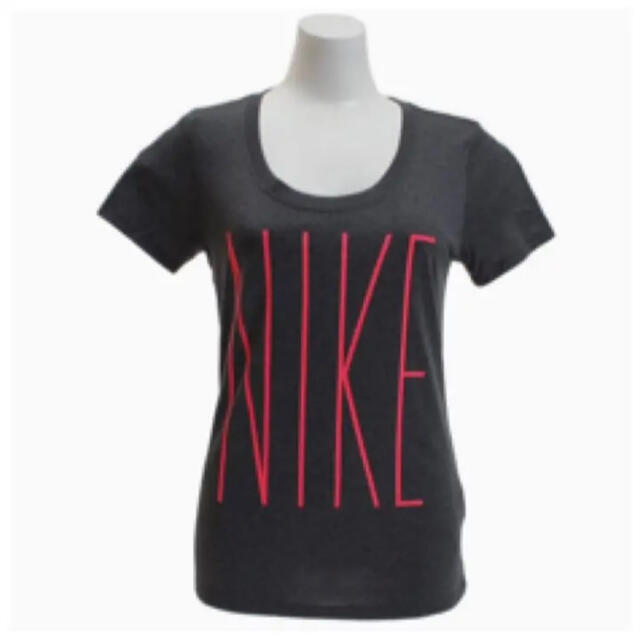 NIKE(ナイキ)のNIKE ナイキ Tシャツ レディースのトップス(Tシャツ(半袖/袖なし))の商品写真