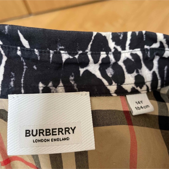 BURBERRY(バーバリー)のバーバリー ショートスリーブ ヴィンテージチェック＆レオパードプリント シャツ レディースのトップス(Tシャツ(半袖/袖なし))の商品写真