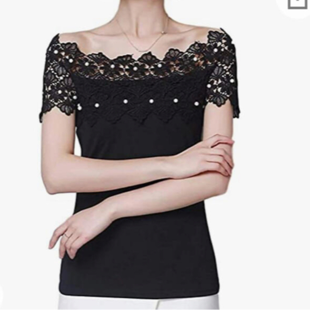 新品☆ オフショルダー レース  ビジュー　カットソー　綺麗❣️ レディースのトップス(カットソー(半袖/袖なし))の商品写真