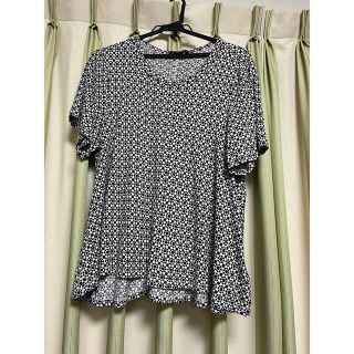 エイチアンドエム(H&M)のH&M  裾フレアTシャツ　ワンサイズ(Tシャツ(半袖/袖なし))