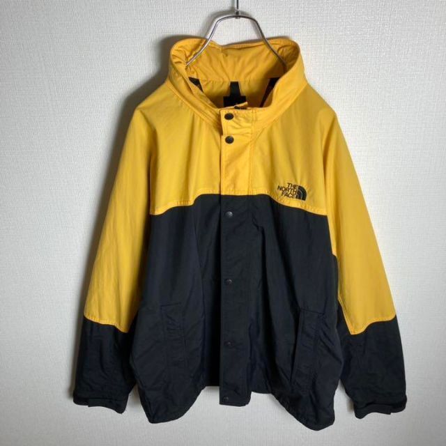 THE NORTH FACE(ザノースフェイス)の【美品】ノースフェイス　ワンポイント刺繍ロゴ　マウンテンパーカー メンズのジャケット/アウター(マウンテンパーカー)の商品写真