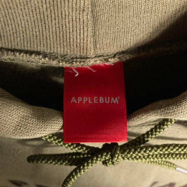 APPLEBUM(アップルバム)の【即完売モデル】アップルバム　ビッグ刺繍ロゴ入りパーカー　希少カラー　入手困難 メンズのトップス(パーカー)の商品写真