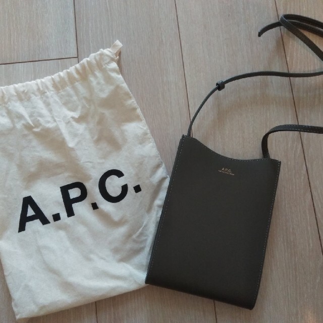 A.P.C(アーペーセー)のtis様専用♡APC ショルダーバッグ レディースのバッグ(ショルダーバッグ)の商品写真