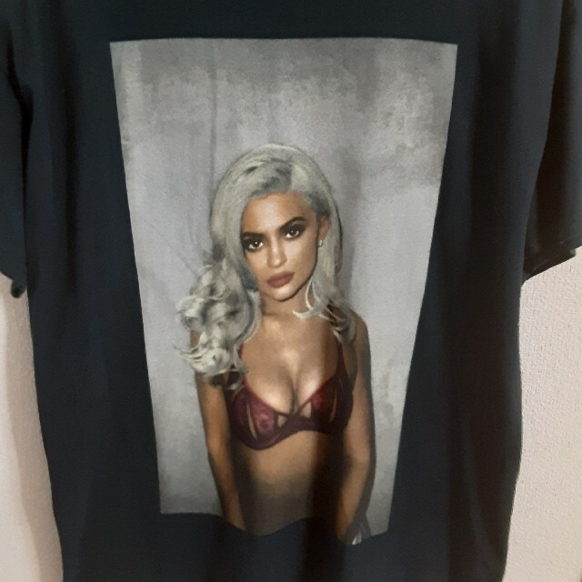 レア USA製　Kylie Jenner　オフィシャル　Tシャツ　 日本未発売