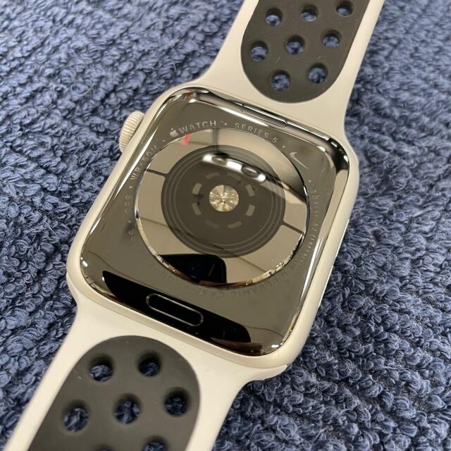 Apple Watch - 週末特価❗️Apple watch series 5 44mm Nikeモデルの