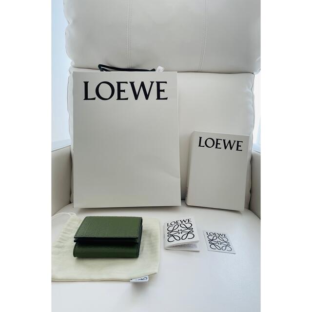 LOEWE - 【LOEWE】ロエベ　財布　リピートトライフォールド　アボカドグリーン