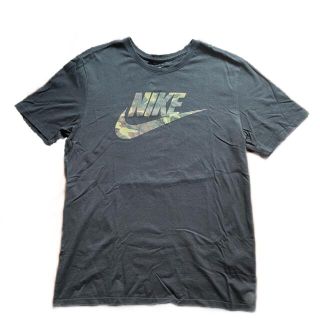 ナイキ(NIKE)のナイキ　迷彩柄スウォッシュTシャツ(Tシャツ/カットソー(半袖/袖なし))