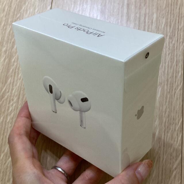 Apple(アップル)の新品未開封✨Apple AirPods Pro MWP22J/A スマホ/家電/カメラのオーディオ機器(ヘッドフォン/イヤフォン)の商品写真