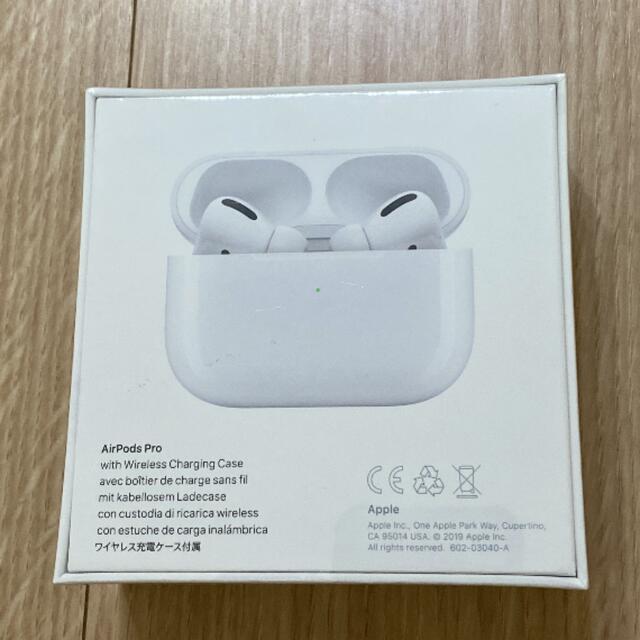 Apple(アップル)の新品未開封✨Apple AirPods Pro MWP22J/A スマホ/家電/カメラのオーディオ機器(ヘッドフォン/イヤフォン)の商品写真