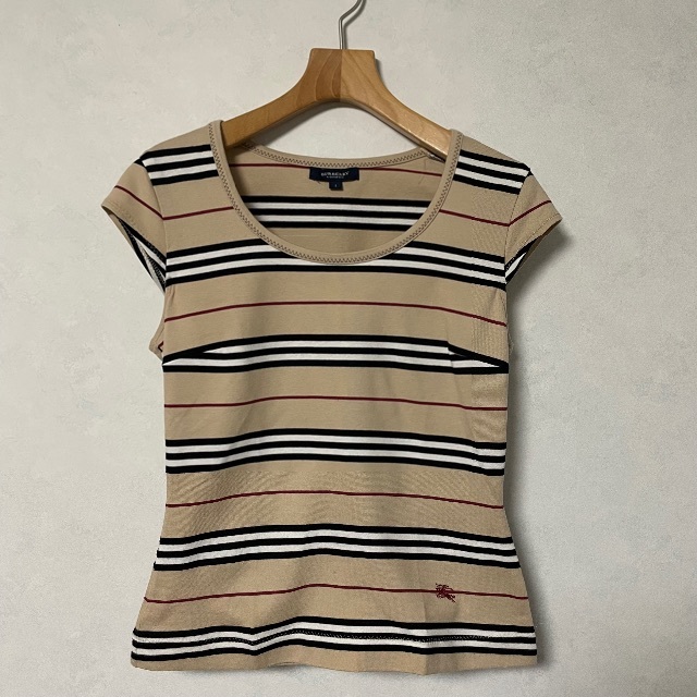 BURBERRY(バーバリー)の美品 BURBERRY LONDON トップス 1 レディースのトップス(Tシャツ(半袖/袖なし))の商品写真