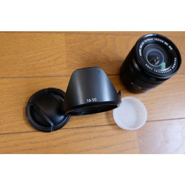 ★富士フィルムFUJIFILM XC16-50mmブラック美品★ スマホ/家電/カメラのカメラ(レンズ(ズーム))の商品写真